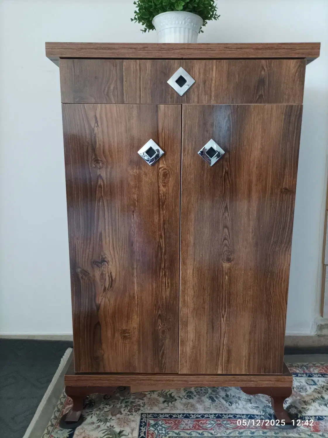 جاکفشی تروتمیز سالم|جاکفشی، کمد، دراور|نسیمشهر, |دیوار