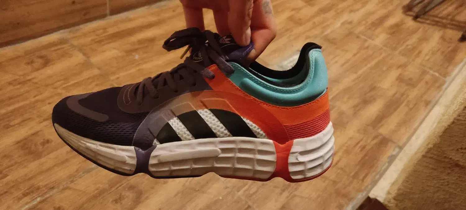 کتونی زنانه رانینگ ادیداس|کیف، کفش، کمربند|قرچک, قشلاق جیتو|دیوار