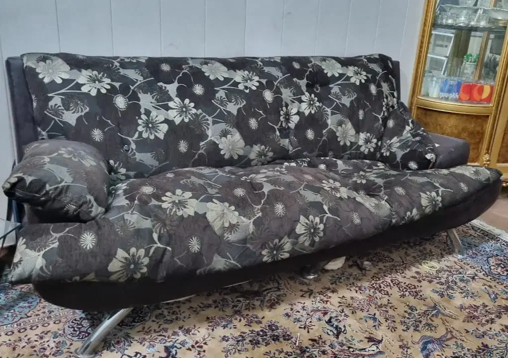 مبل و مصنوعات چوبی|مبلمان خانگی و میز عسلی|قم, نخودی|دیوار