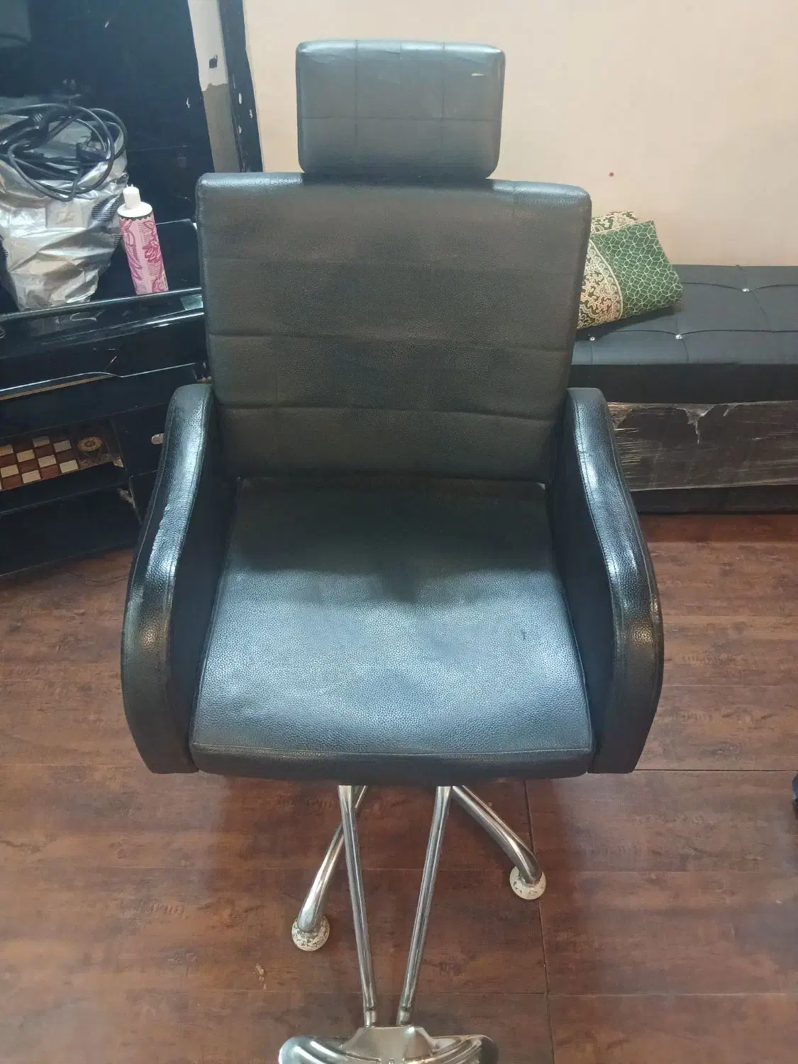 صندلی وسایل آرایشگاه|حراج|تهران, صادقیه|دیوار