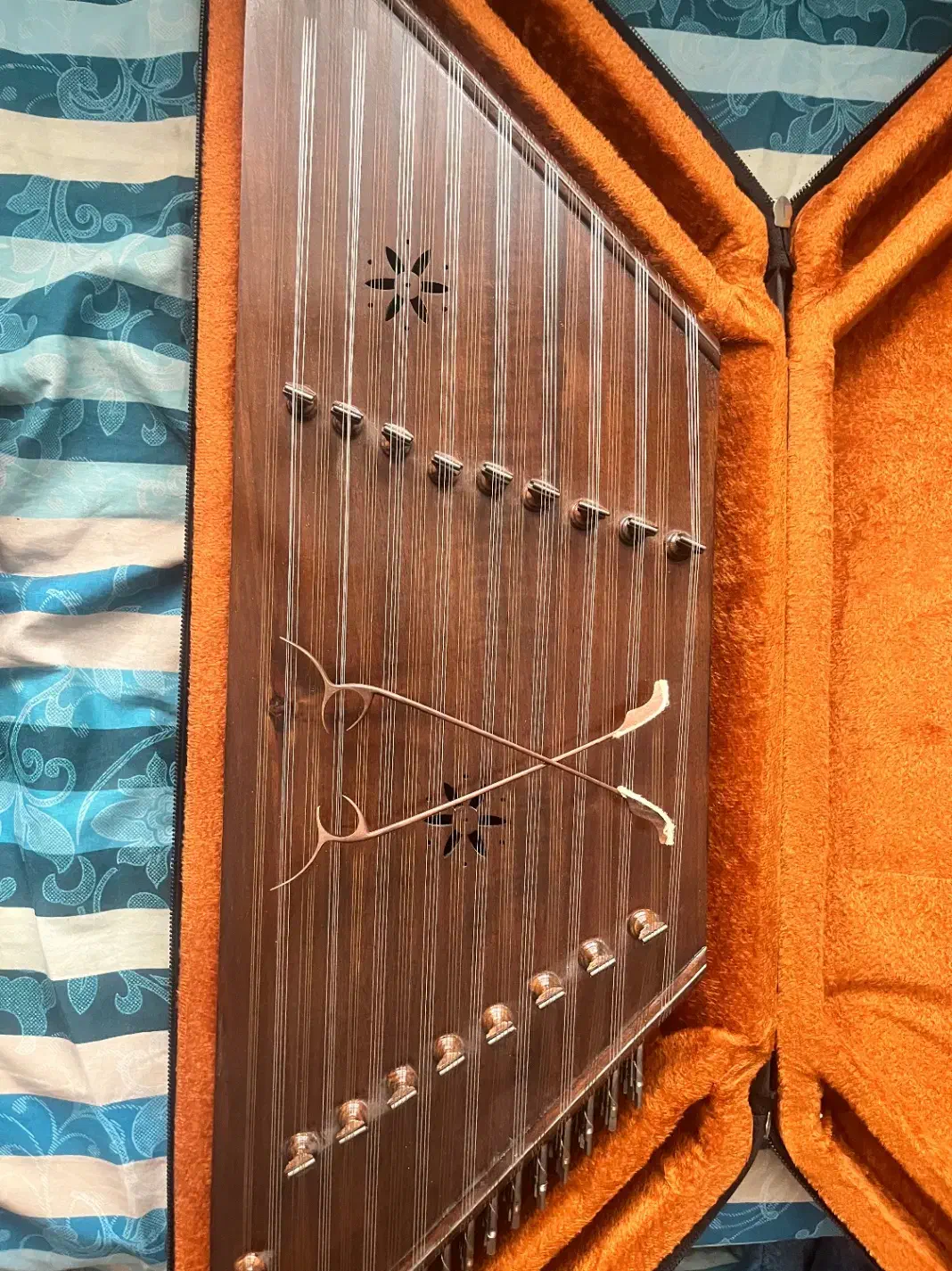 سنتور چوب گردو سالم سالم|سازهای سنتی|کرج, فاز ۳ گوهردشت|دیوار