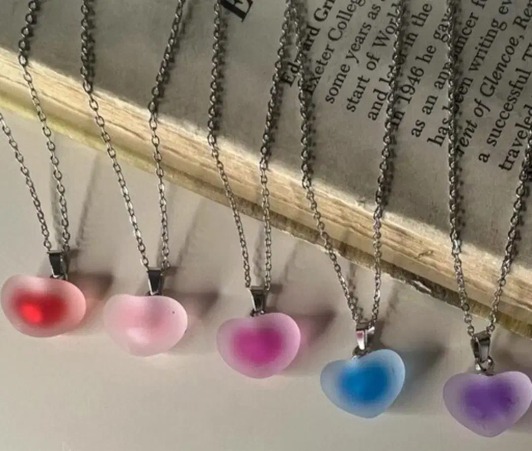 گردنبندشبرنگ|بدلیجات|شیراز, کوشک میدان|دیوار