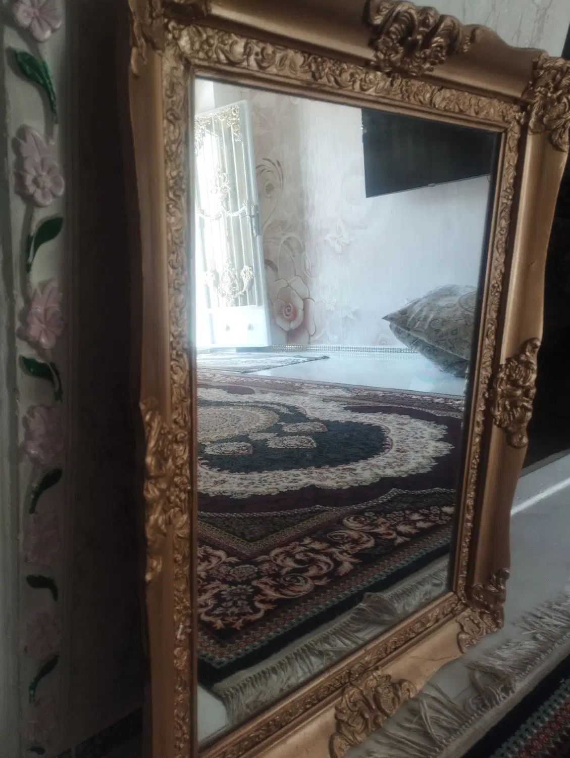 آینه|آینه|ارومیه, |دیوار