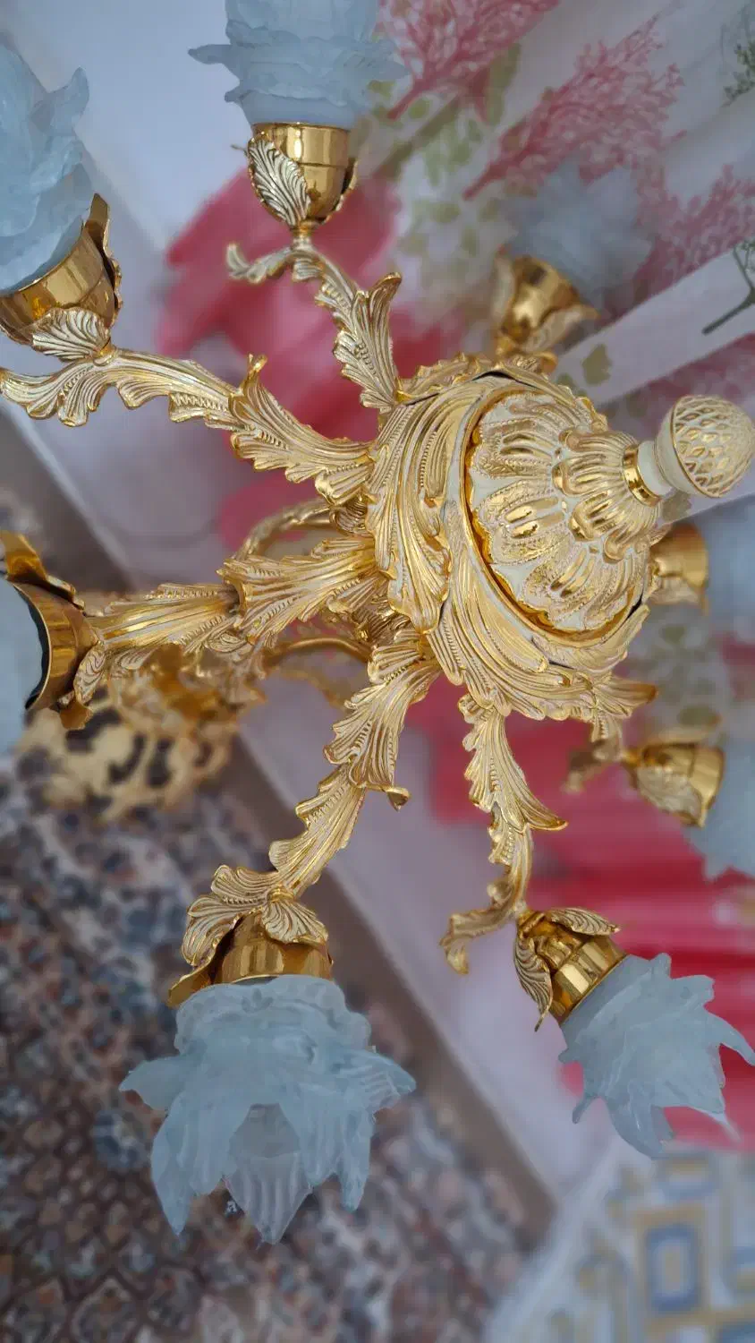 لوستر نقره طلایی|لوستر و چراغ آویز|گلبهار, شهر جدید گلبهار|دیوار