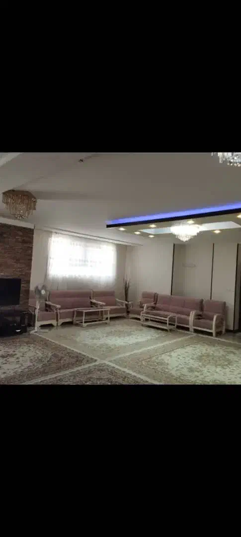 دو دست مبل ۱۴نفره|مبلمان خانگی و میز عسلی|شیراز, لاله|دیوار