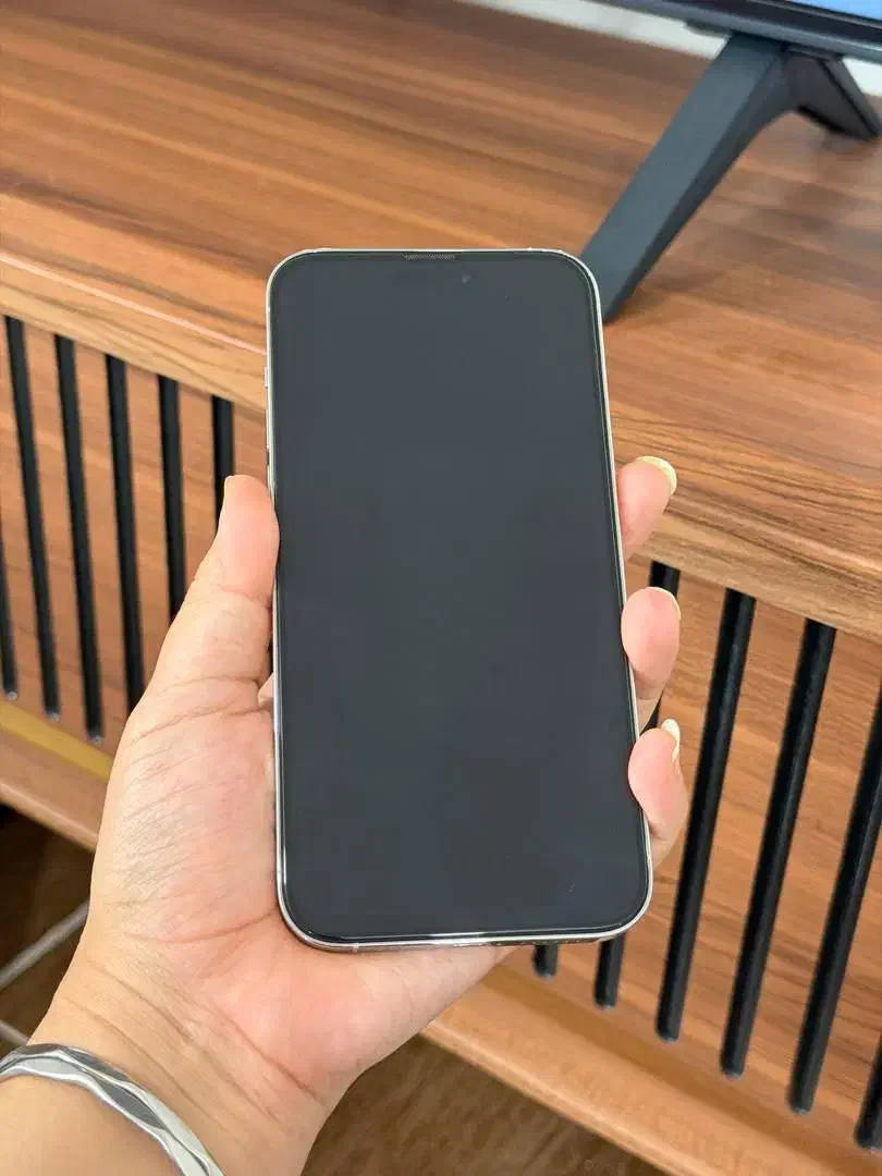 آیفون ۱۴ پرومکس|موبایل|صدرا-فارس, فاز ۱|دیوار