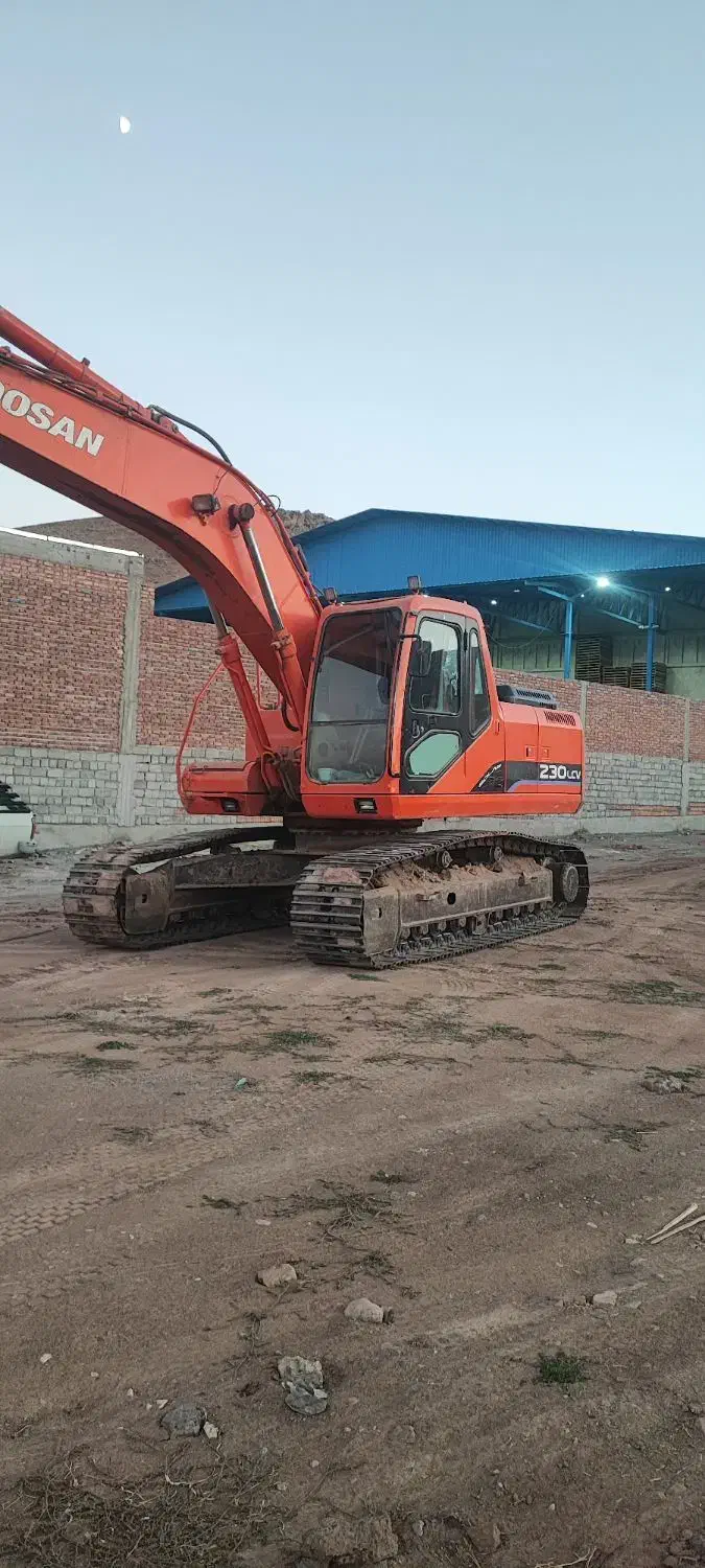 فروش بیل دوسان سولار۲۳۰|خودرو سنگین|محمدبار, |دیوار