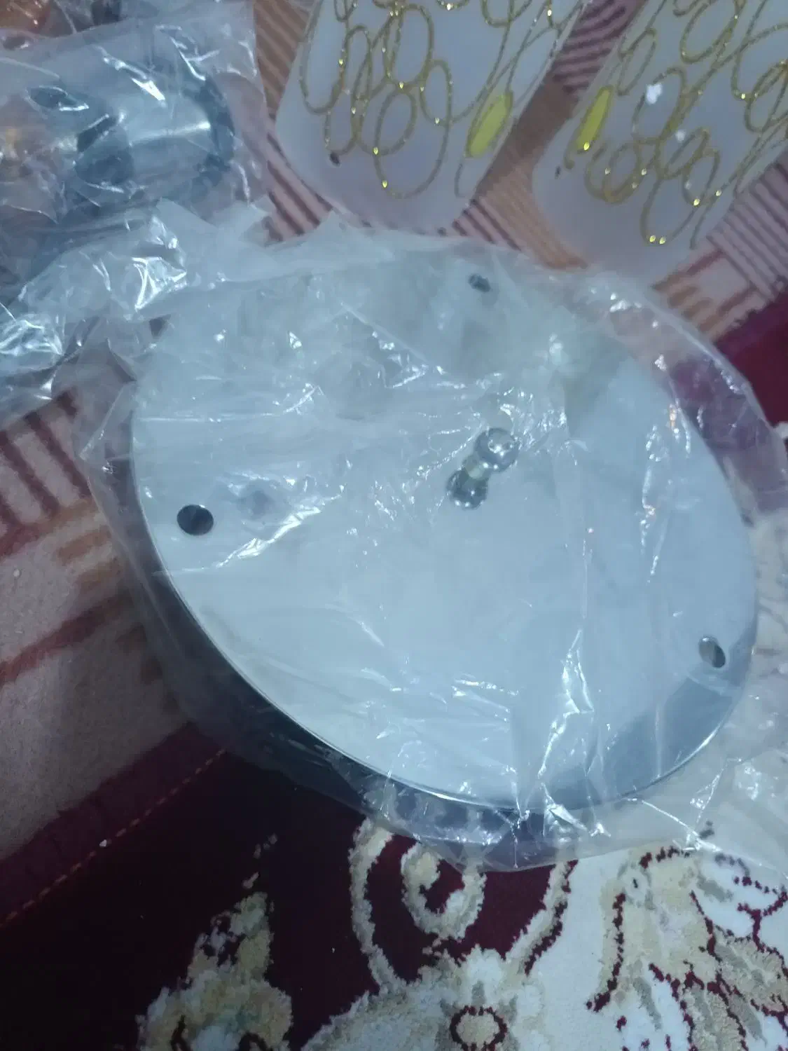 لوستر|لوستر و چراغ آویز|صحنه, |دیوار