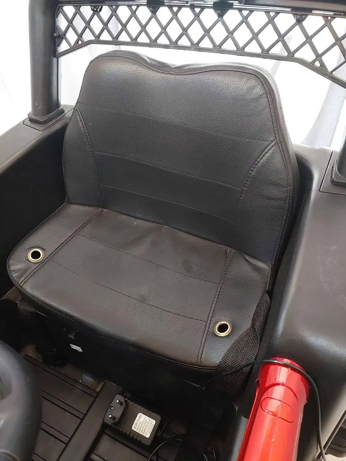 ماشین شارژی|اسباببازی بچه|رشت, معلم|دیوار