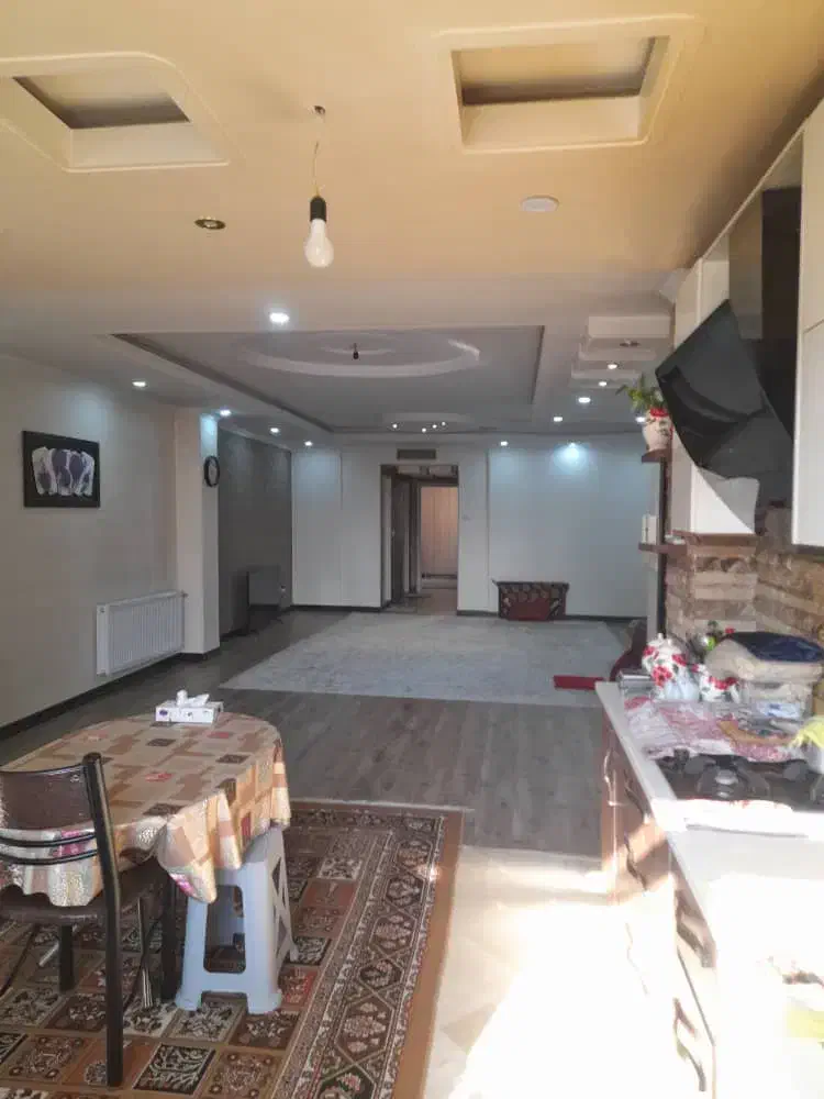 آپارتمان ۹۷ متری/فول/ غربی ها فلکه سوم