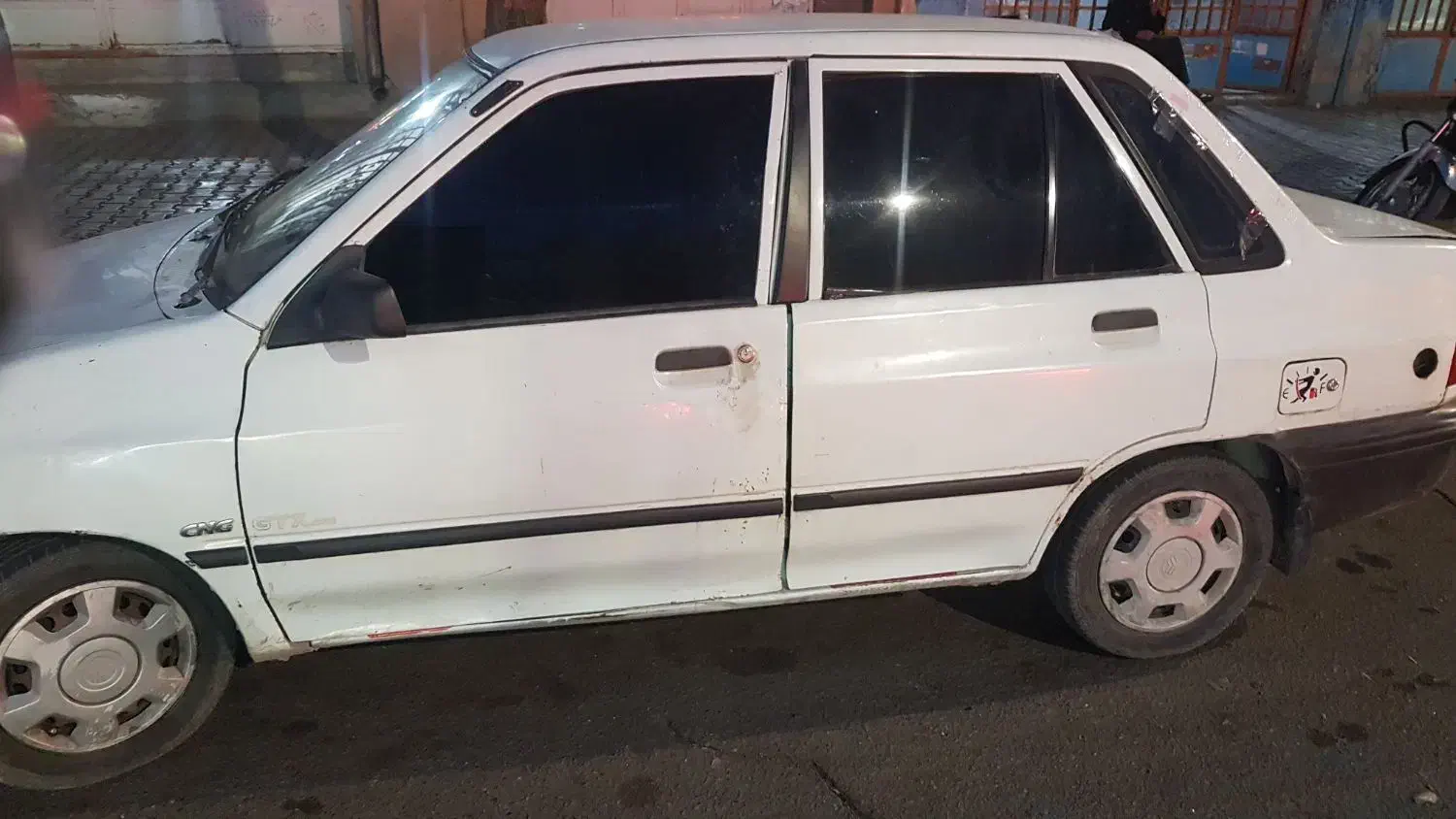 پراید سفید مدل۸۲|خودرو سواری و وانت|سبزوار, قصبه اب یمین|دیوار