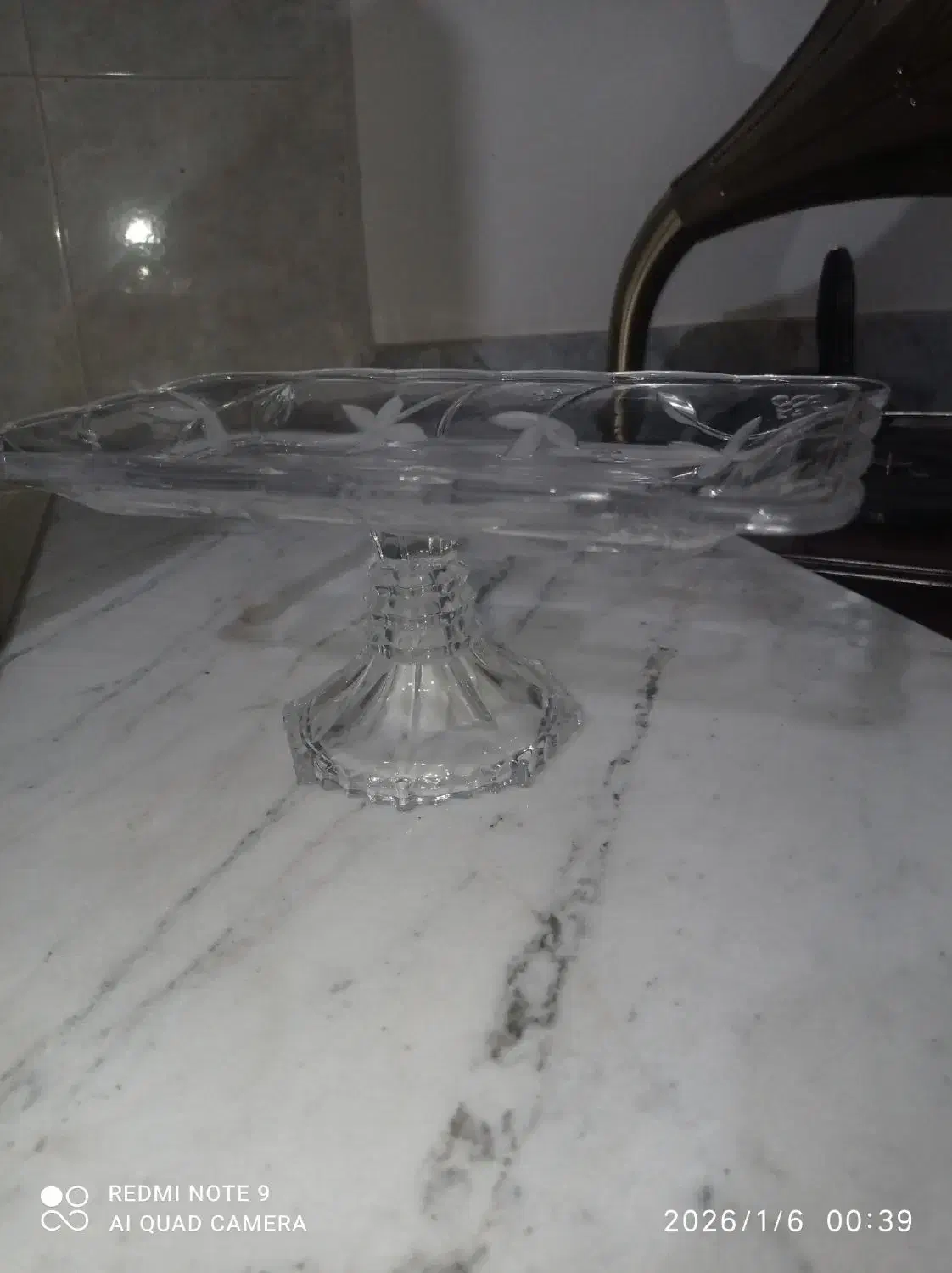 دیس و تنگ|ظروف سرو و پذیرایی|قم, چهار امامزاده|دیوار