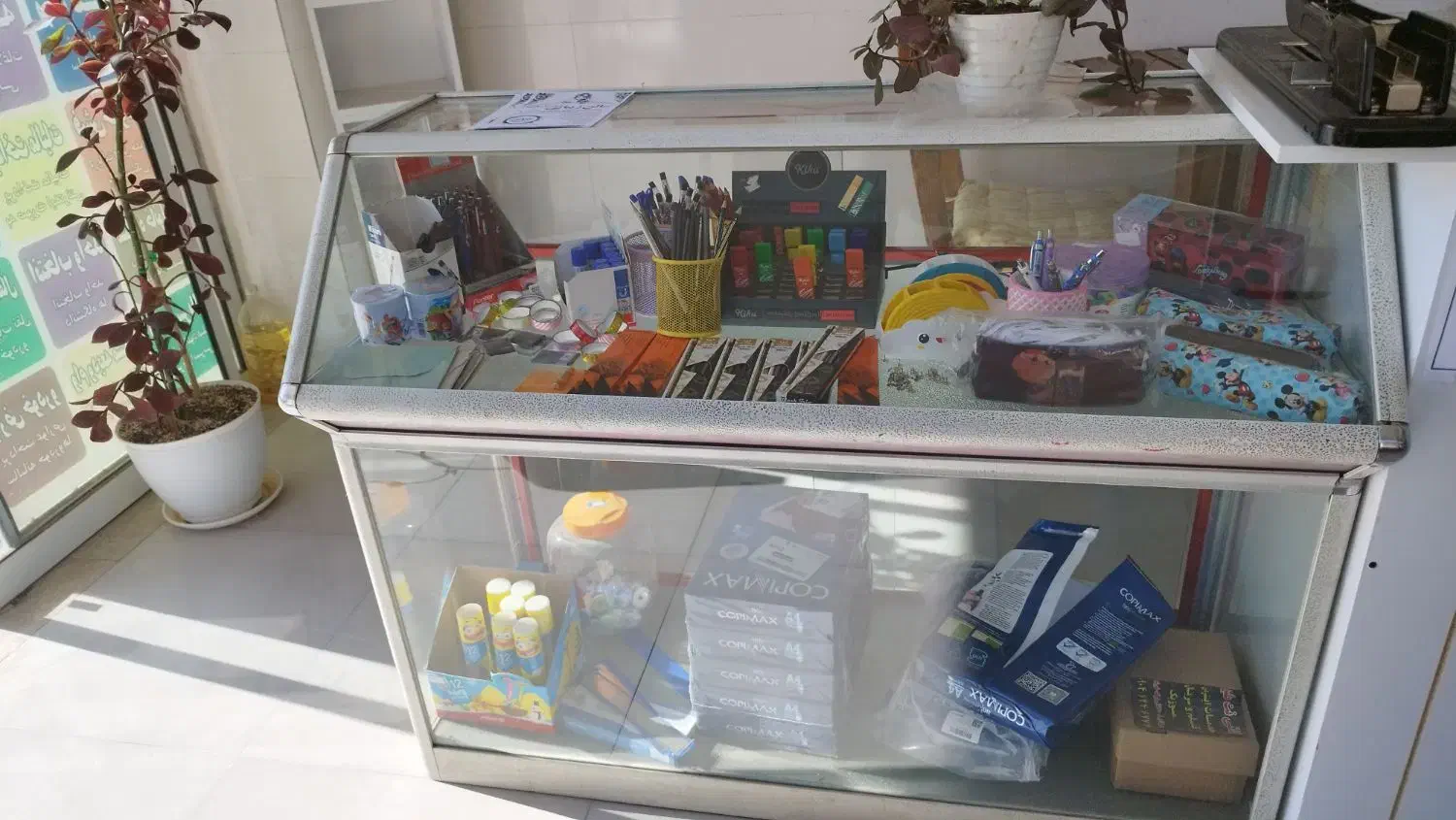 ویترین|فروشگاه و مغازه|گلبهار, شهر جدید گلبهار|دیوار