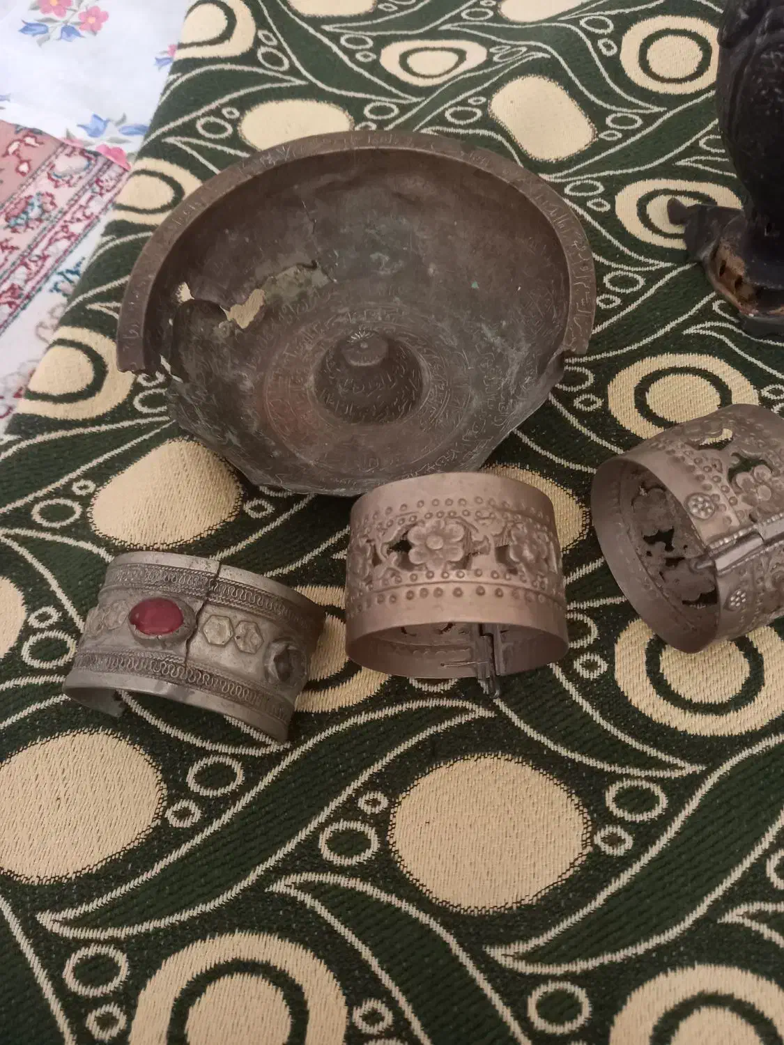 وسایل قدیمی و قدمت دار سماور زغالی و عیره|کلکسیون اشیاء عتیقه|ساوه, |دیوار