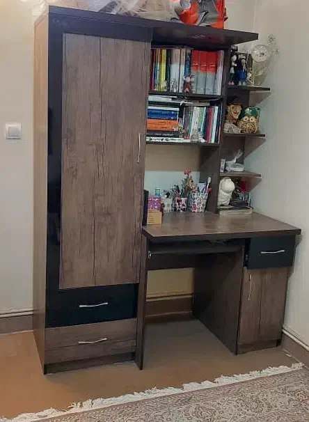 کمدآویز لباس ، میز تحریر|تخت و سرویس خواب|شاهین‌شهر, عطار|دیوار