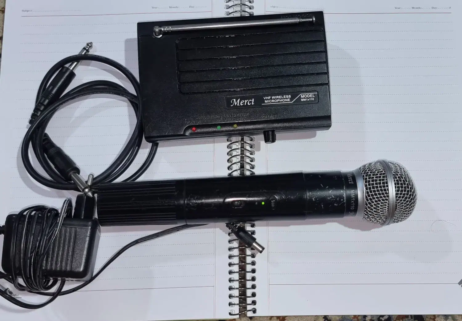 میکروفن بی سیم و گیرنده بی سیم برند merci|صوتی و تصویری|رشت, بلوار گیلان|دیوار