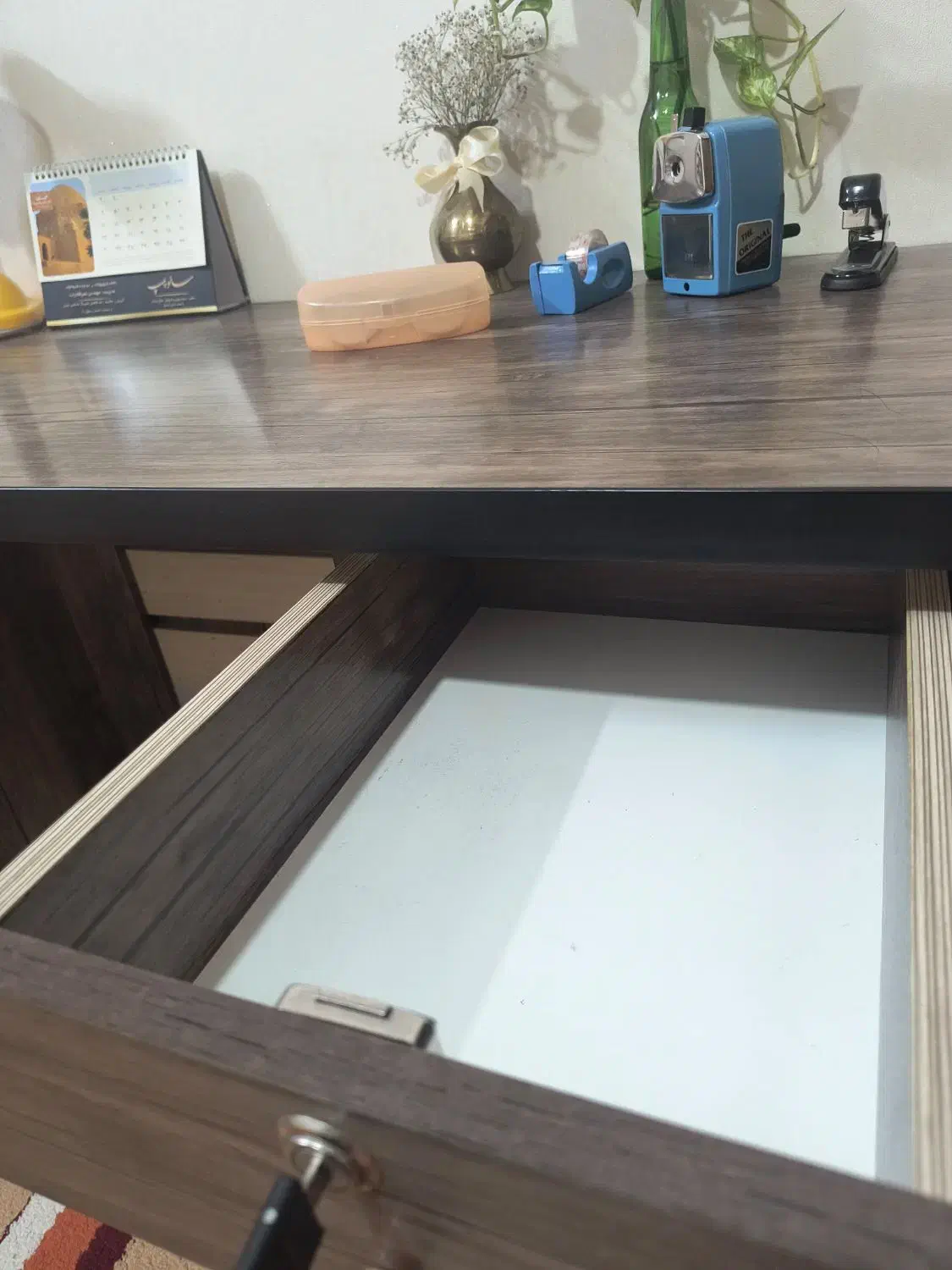 میز|میز تحریر و کامپیوتر|مشهد, فرهنگیان (شهرک غرب)|دیوار