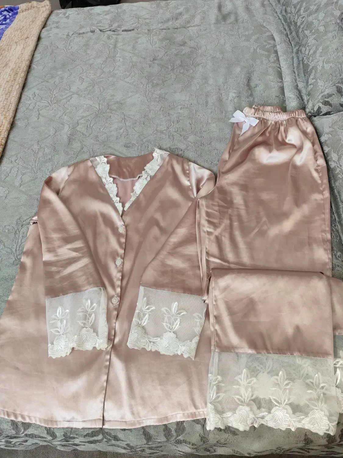 بلوز و شلوار ساتن|لباس|اردکان, |دیوار