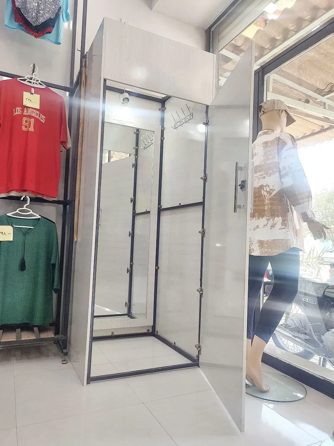 اتاق پرو رگال نیم تنه مانکن پا بادی|فروشگاه و مغازه|برازجان, |دیوار