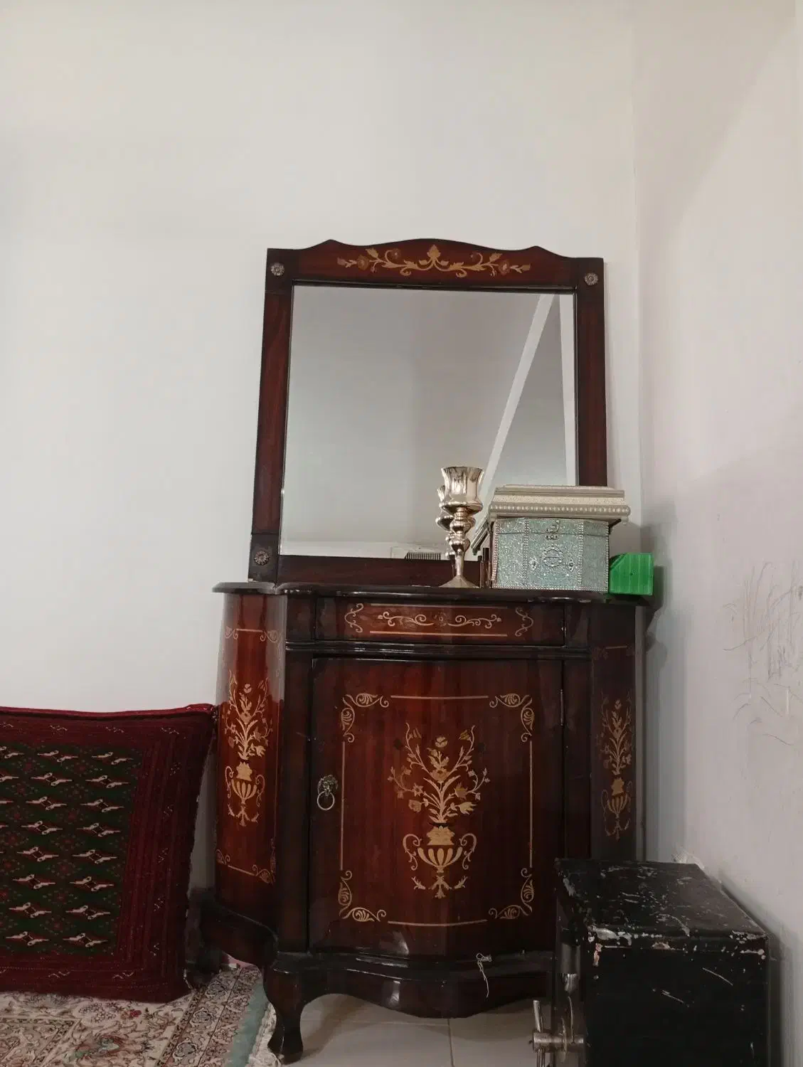 کنجه|بوفه، ویترین، کنسول|گلبهار, شهر جدید گلبهار|دیوار