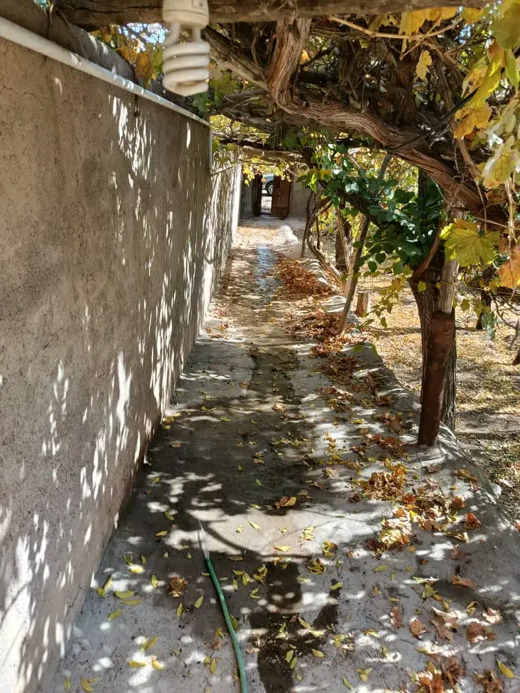 خانه باغ ویلایی قدیمی ساخت مناسب برای بوم گردی|فروش خانه و ویلا|نائین, |دیوار