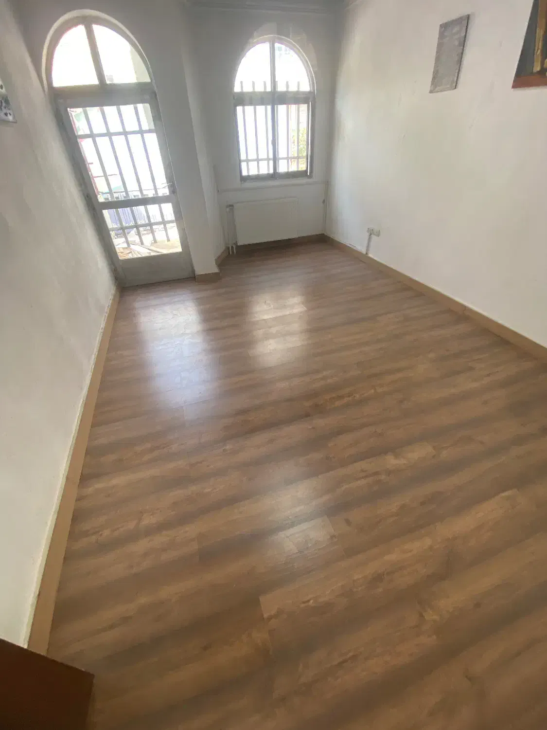 استخدام نیروی جوان برای پارکت کفپوش|استخدام صنعتی، فنی، مهندسی|رشت, توشیبا|دیوار