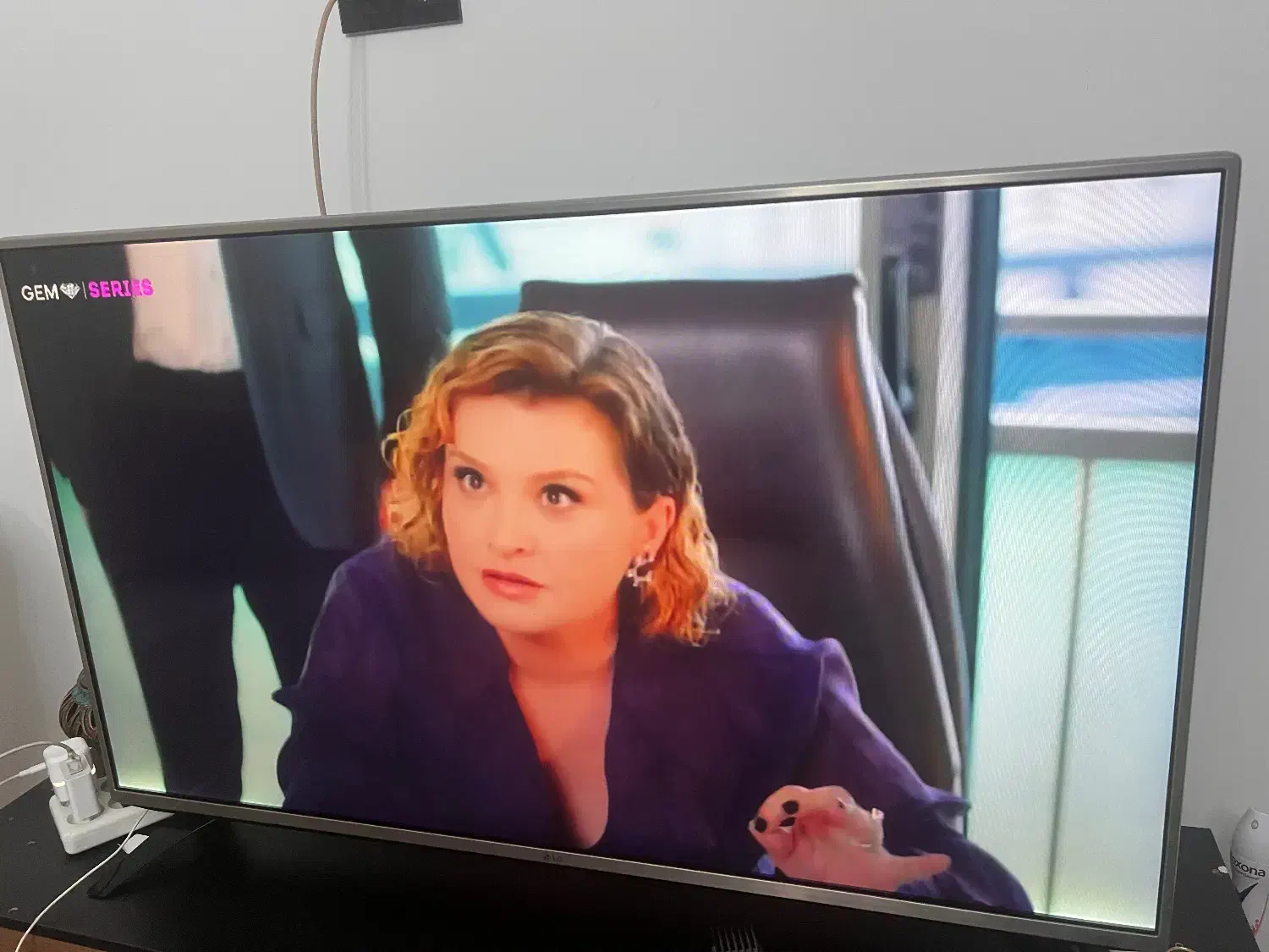 تلویزیون ال جی 49اینچ|تلویزیون و پروژکتور|کیش, |دیوار