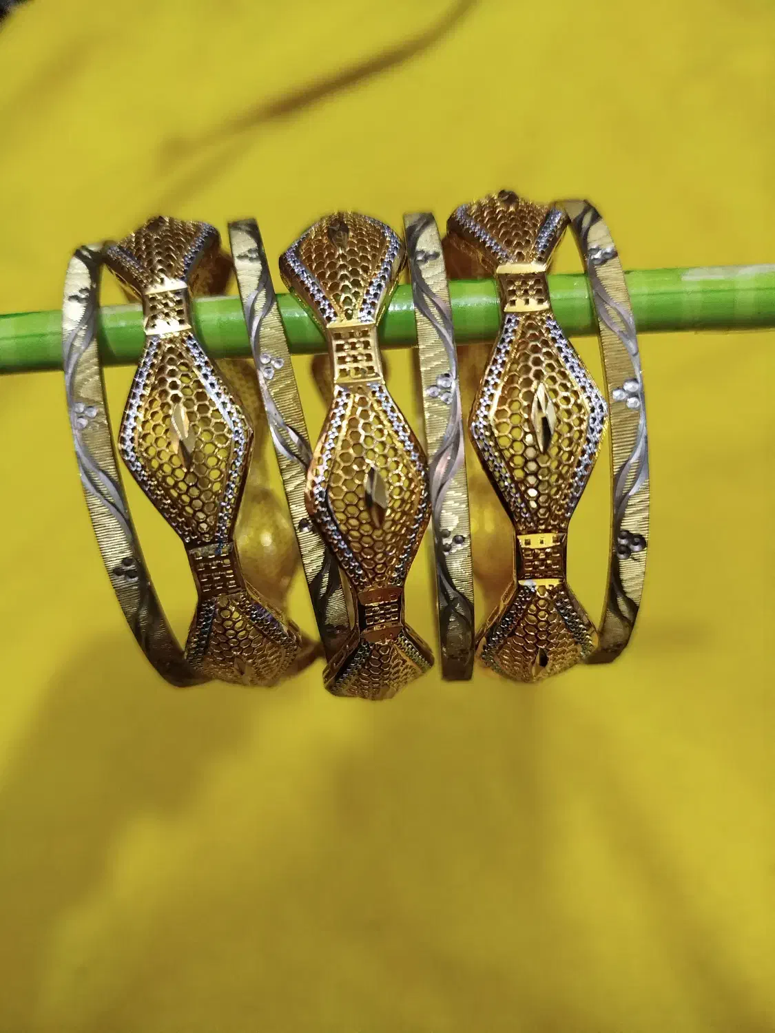 النگو‌‌درحدنو|بدلیجات|قم, نیروگاه|دیوار