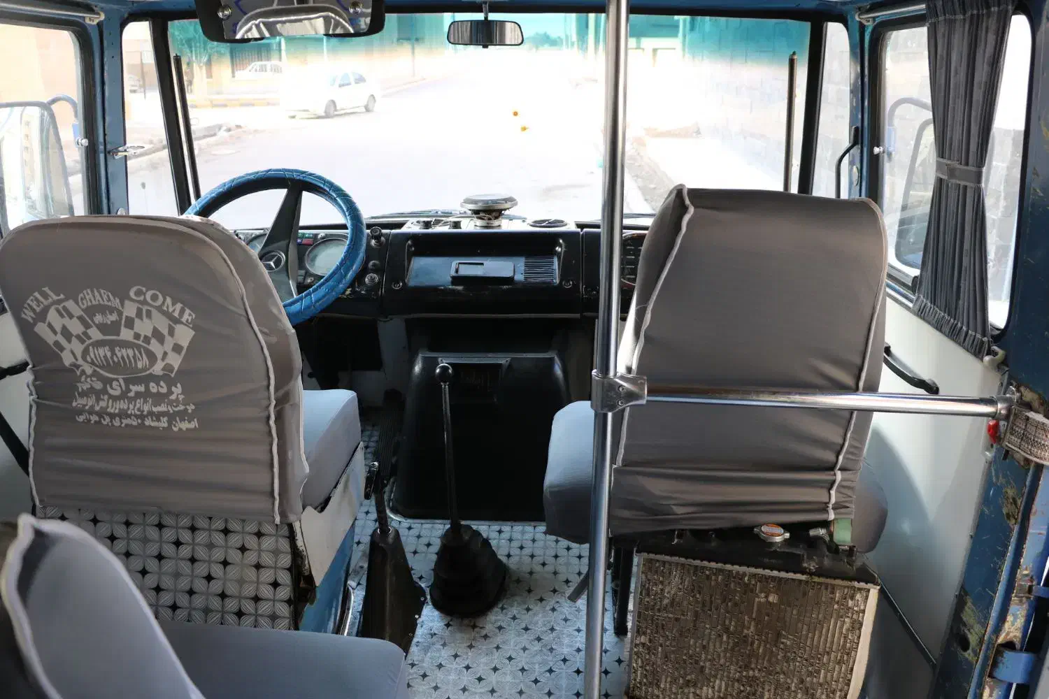 مینی بوس تمیز آماده سرویس دهی|خدمات حمل و نقل|شاهین‌شهر, عطار|دیوار