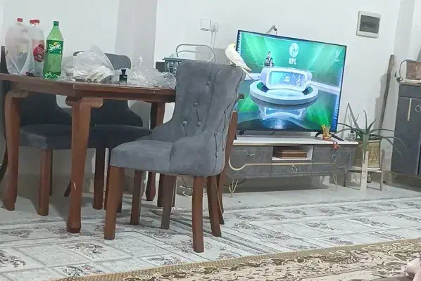 میزناهارخوری و میزتلویزیون و جا کفشی و مبل|میز و صندلی غذاخوری|زابل, |دیوار