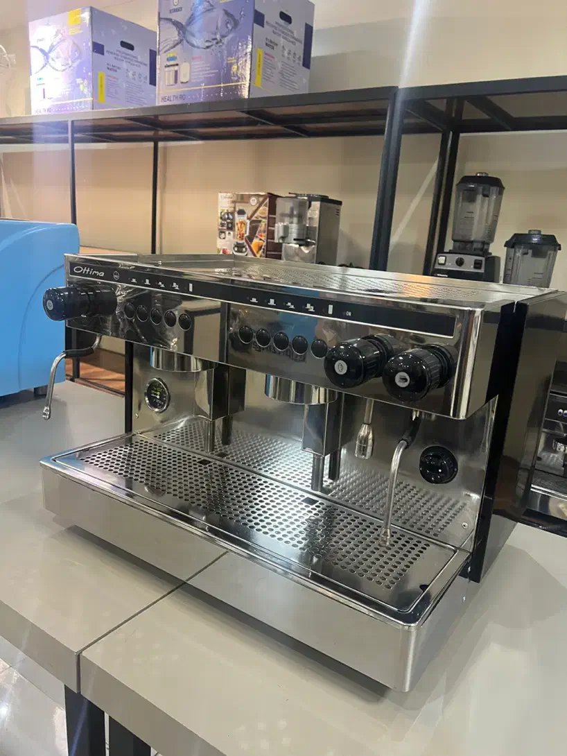 دستگاه قهوه ساز ، اسپرسوساز ، ایتالیا / اسپانیا|کافی‌شاپ و رستوران|مشهد, کوثر|دیوار