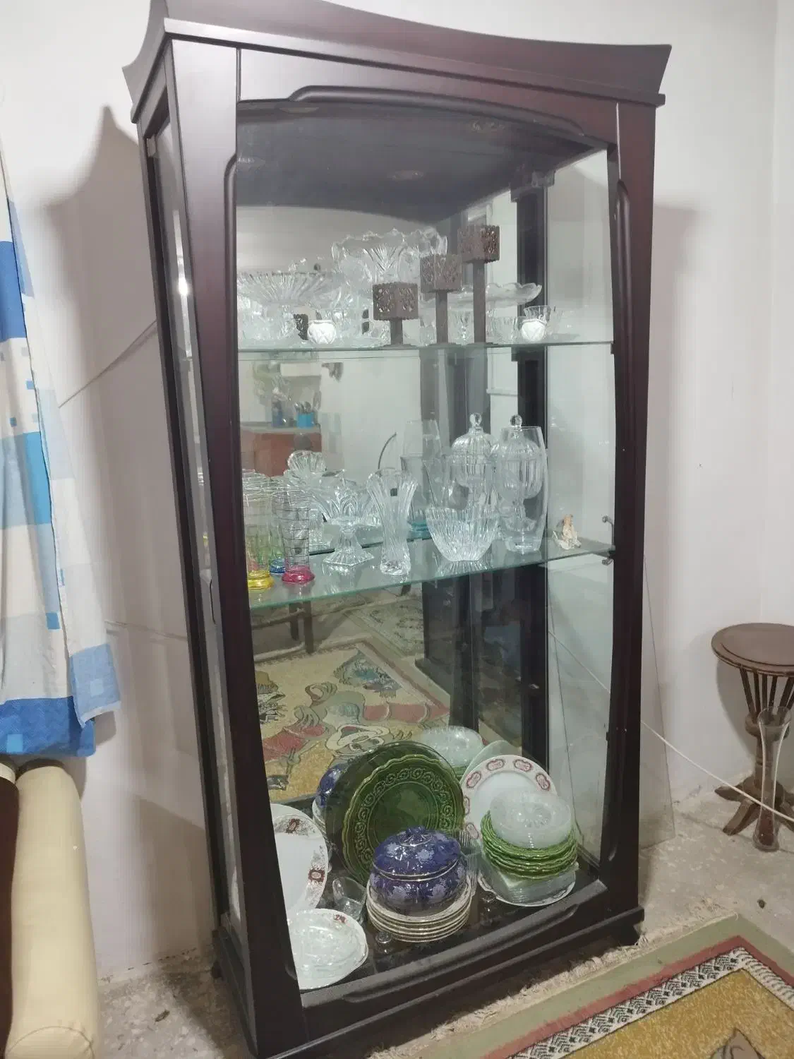 بوفه چوبی|بوفه، ویترین، کنسول|بندر انزلی, تربه گوده|دیوار