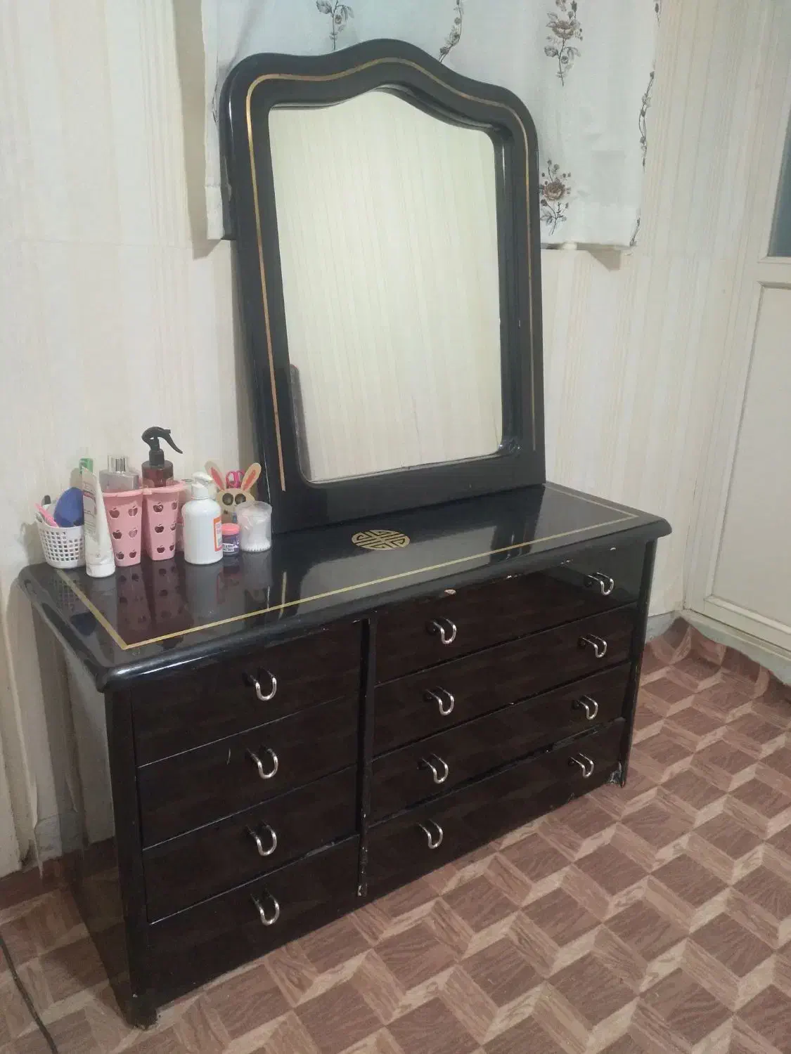 میز آرایش|مبلمان خانگی و میز عسلی|کاشان, راوند|دیوار