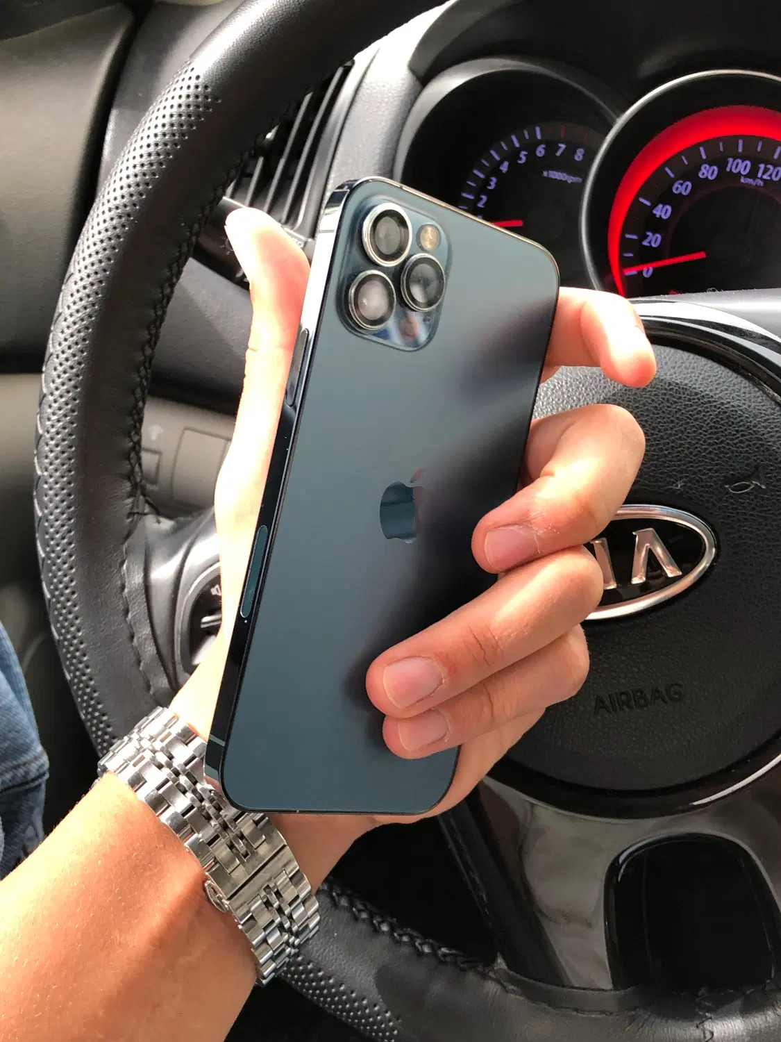 12 pro|موبایل|شیراز, دکتر حسابی|دیوار