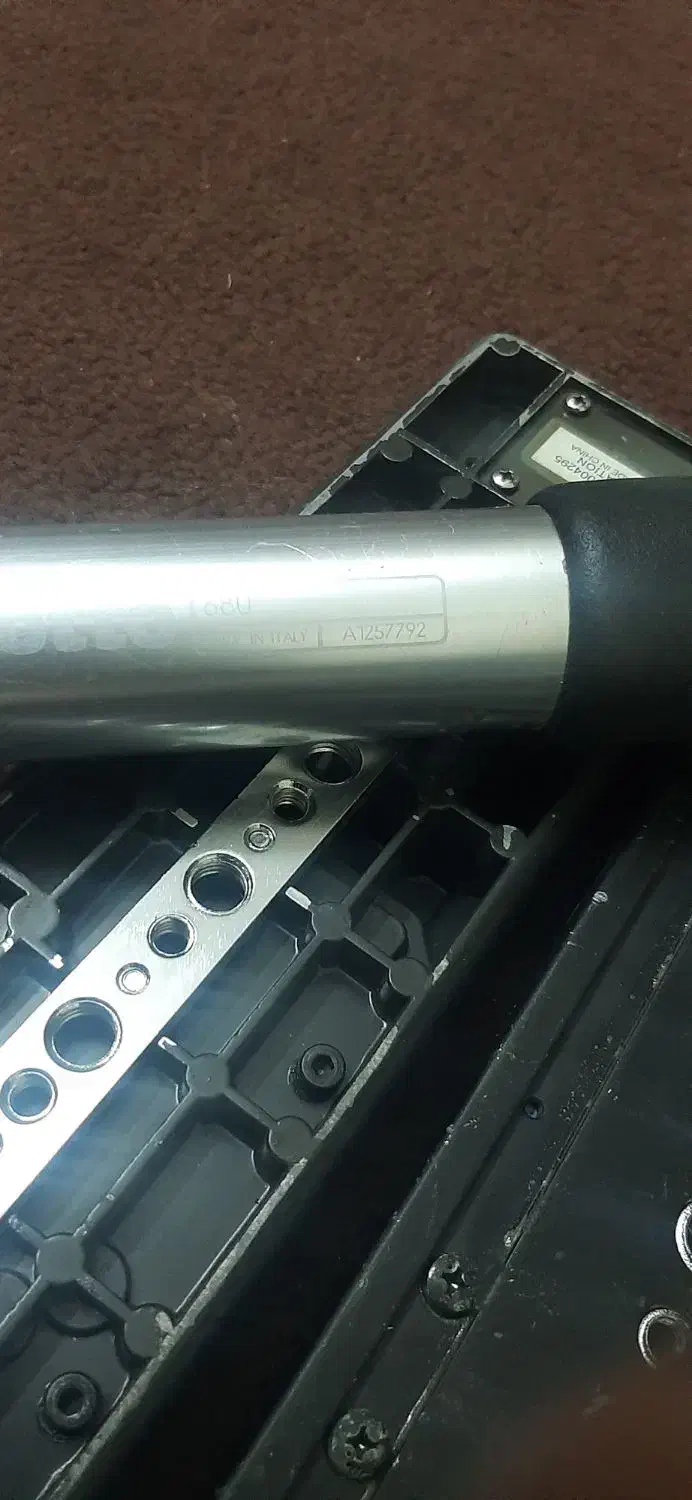 کفشک وپایه دوربین|دوربین عکاسی و فیلمبرداری|پاکدشت, پاکدشت (مامازند)|دیوار