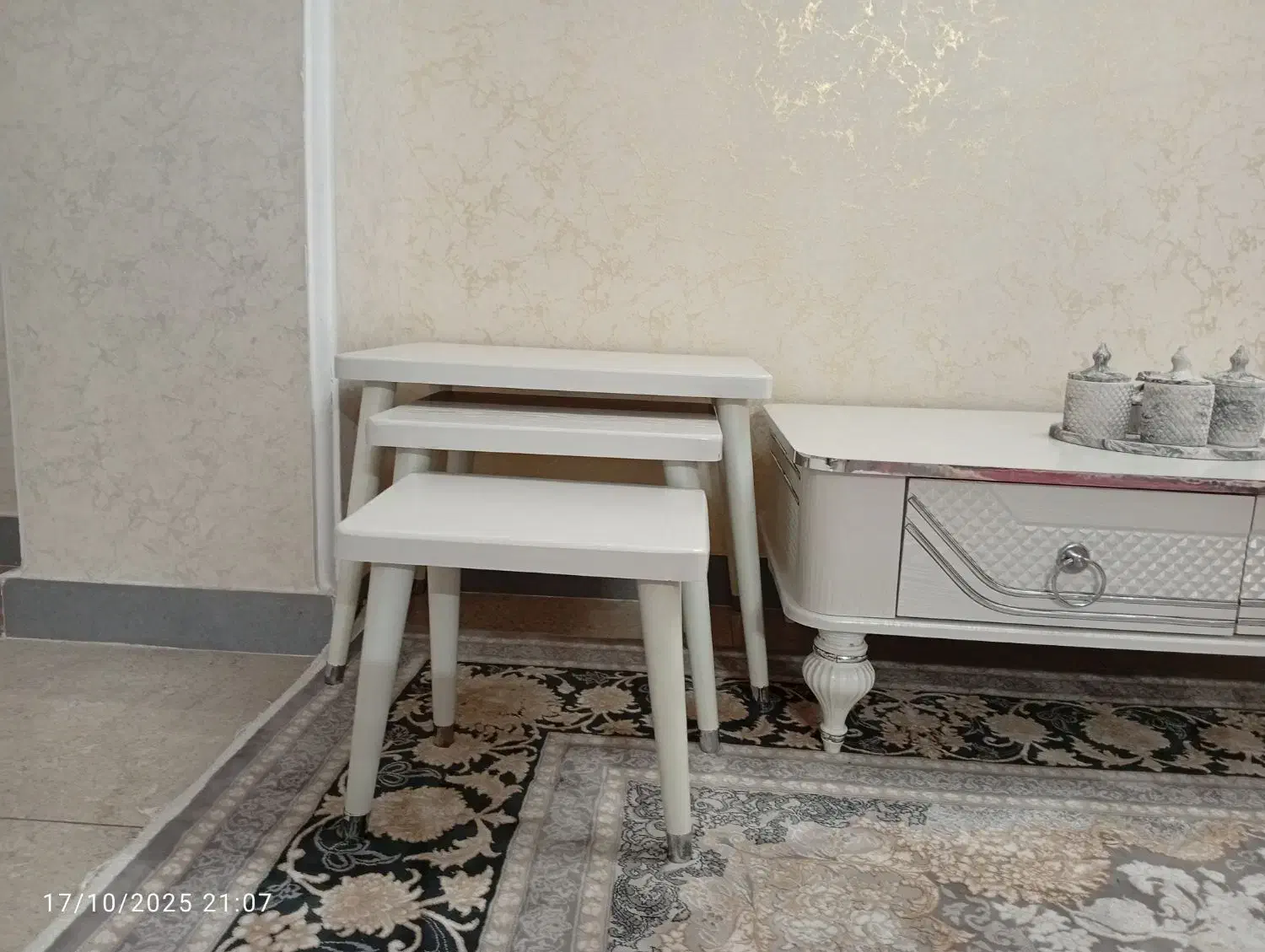 جلو مبلی و3عددعسلی نونو|مبلمان خانگی و میز عسلی|نسیمشهر, |دیوار