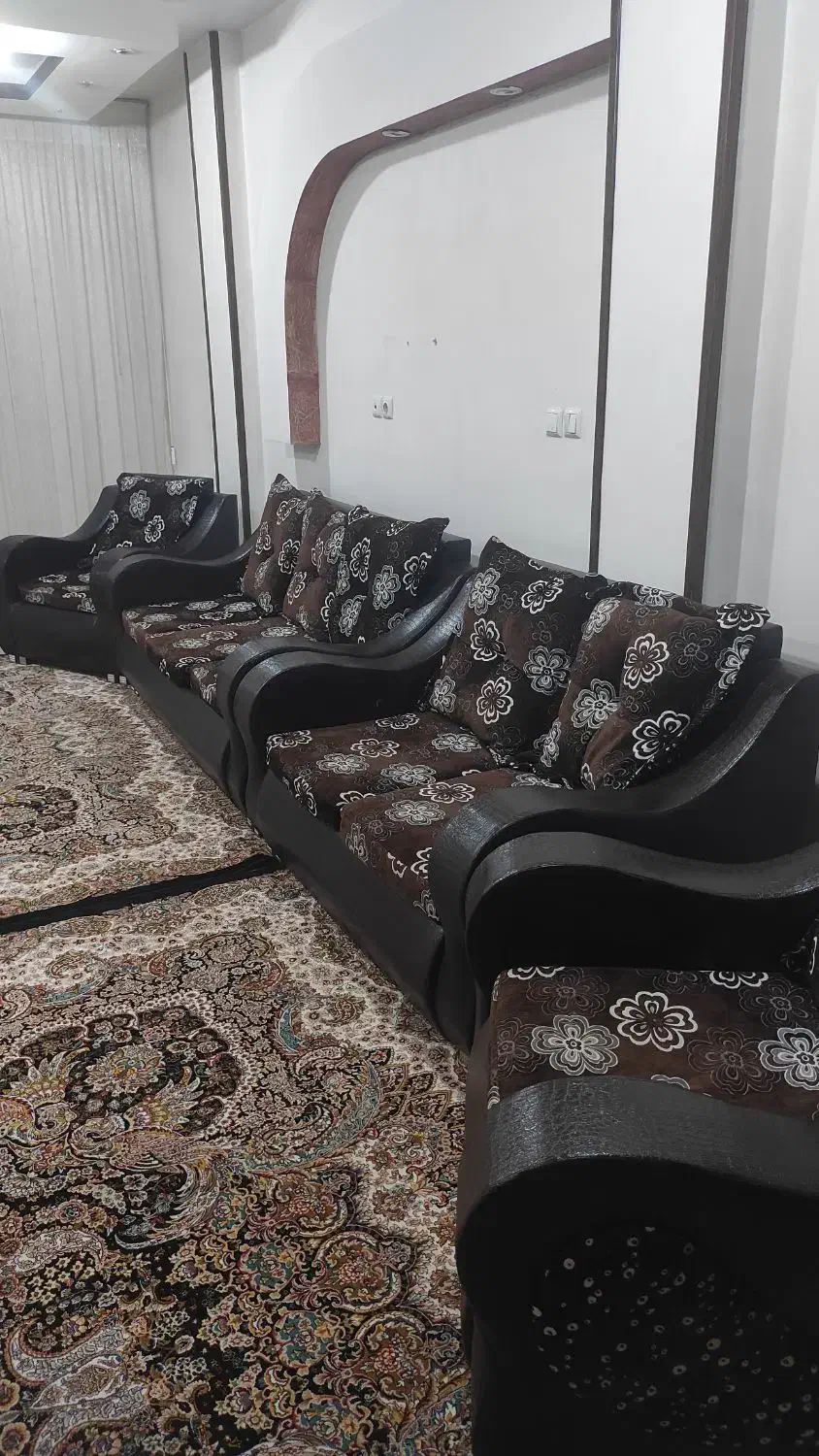 مبلمان ۷ نفره دو رو/ مبل|مبلمان خانگی و میز عسلی|شهرکرد, |دیوار