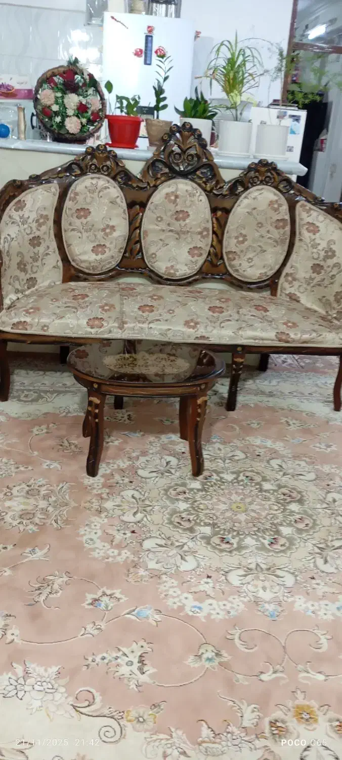 مبل ۹نفره چوب راش|مبلمان خانگی و میز عسلی|سبزوار, شرق کال عیدگاه|دیوار