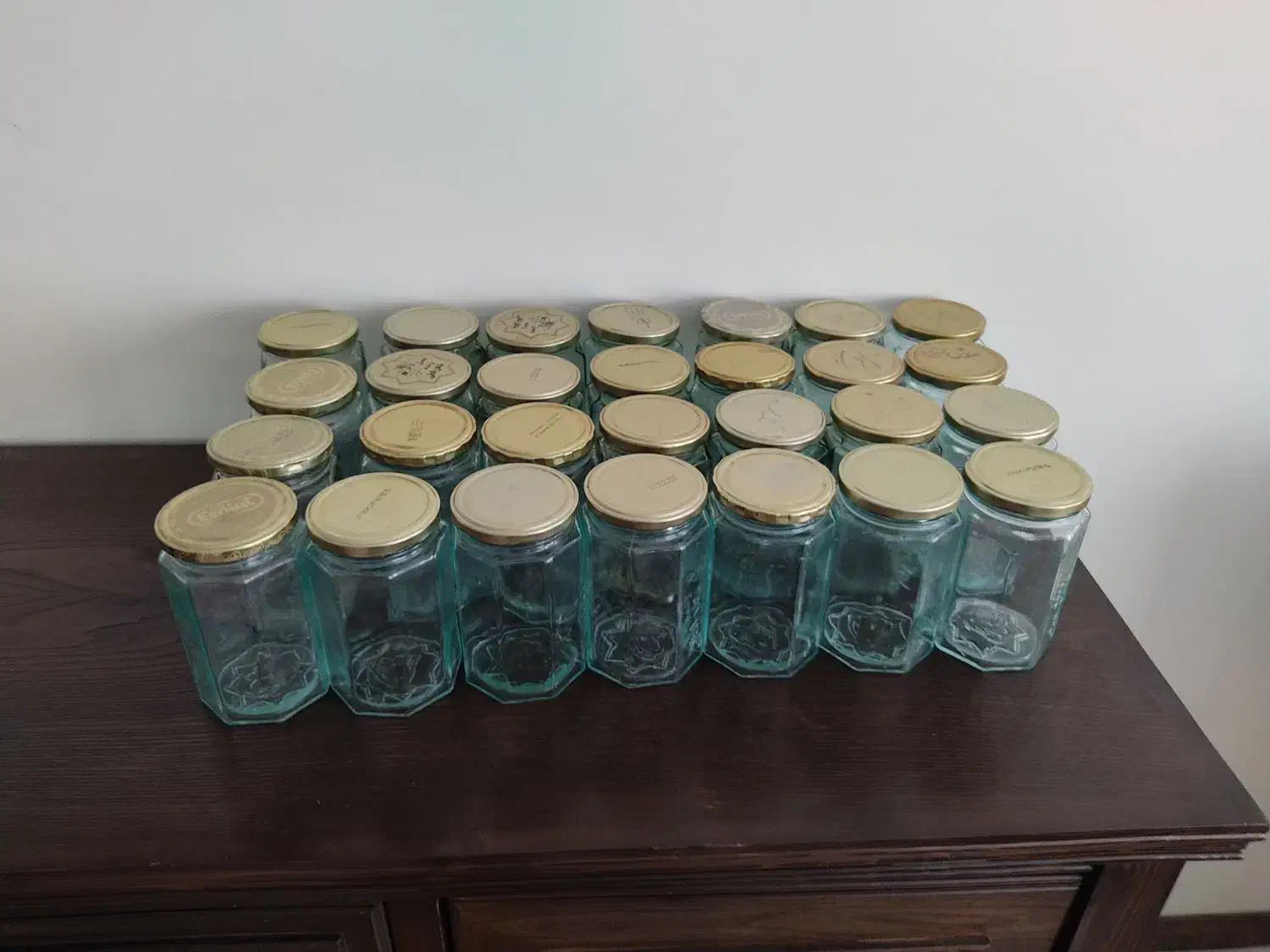 شیشه یک کیلویی و شیشه یک لیتری|ظروف نگهدارنده، پلاستیکی، یک‌بارمصرف|مشهد, اقبال|دیوار