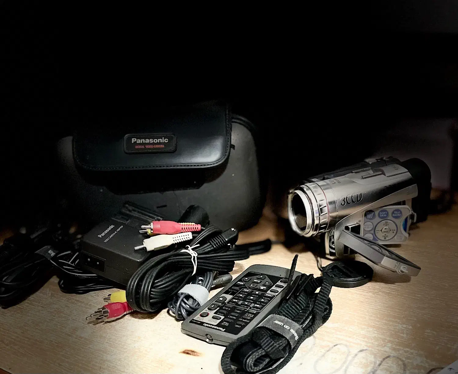 هندی کم پاناسونیک اصل‌ژاپن مدل NV-GS200 نو و کمیاب|دوربین عکاسی و فیلم‌برداری|تهران, اکباتان|دیوار