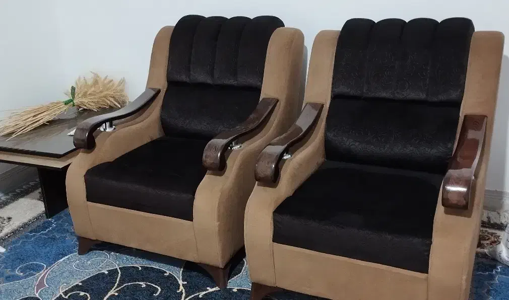 مبل در حد نو|مبلمان خانگی و میز عسلی|خرم بید, |دیوار