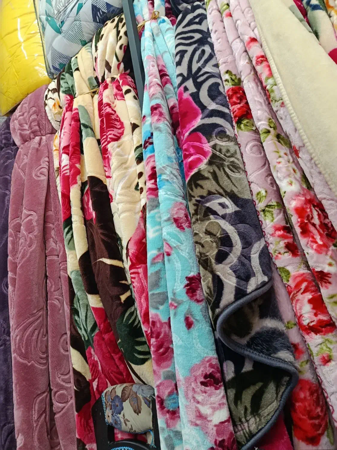 پتو گلبافت|رختخواب، بالش، پتو|فردیس, شهرک ۱۱۰|دیوار