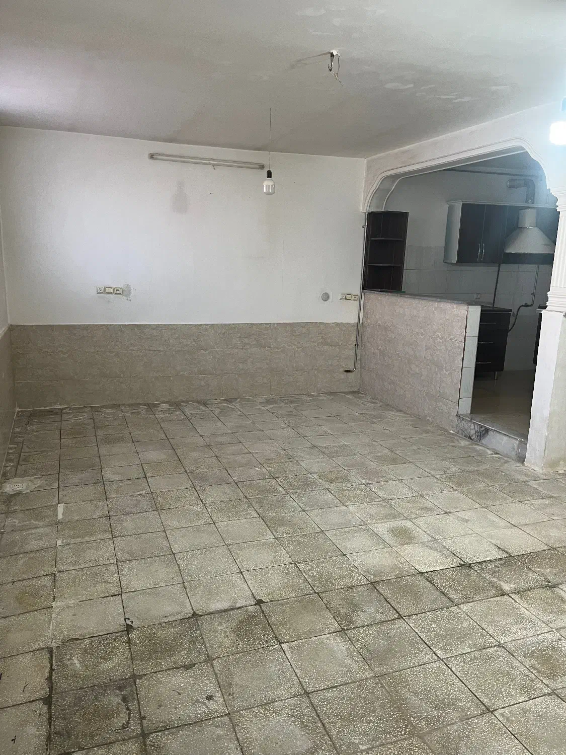 خانه آپارتمانی خیابان راهنمایی|اجارهٔ آپارتمان|سبزوار, قلعه‌نو دهزار|دیوار