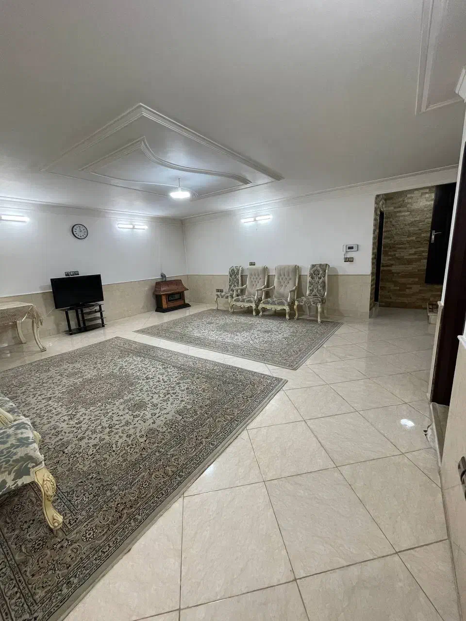 اجاره منزل روزانه10000000|اجارهٔ کوتاهمدت آپارتمان و سوئیت|کاشان, پامنار|دیوار