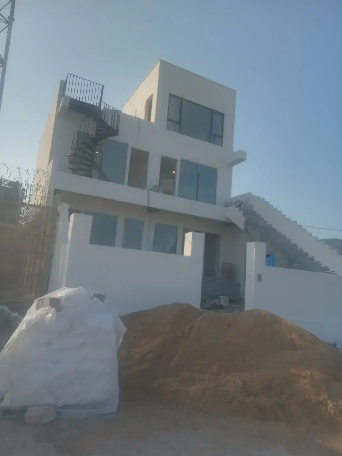 استاد کار هستم پلاستر و دیوارچینی کاشی و سرامیک|خدمات پیشه و مهارت|قشم, |دیوار