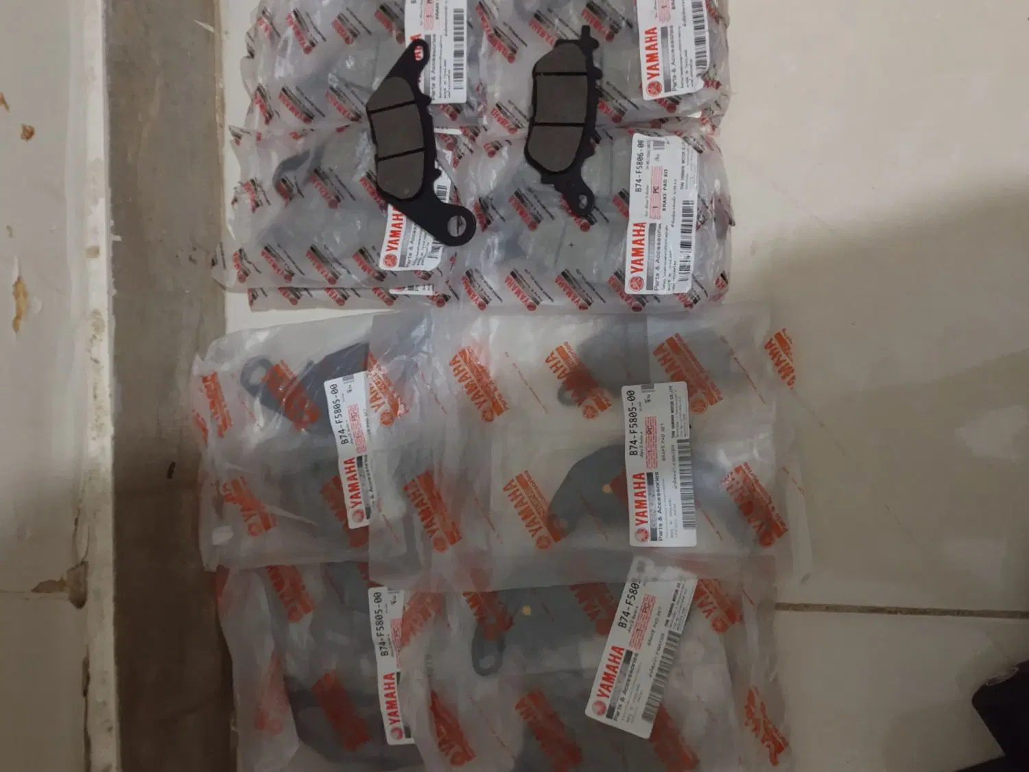 لنت اصلی عقب و جلو یاماها XMAX .m25 WR.r25|خدمات خودرو و موتورسیکلت|تهران, جلیلی|دیوار
