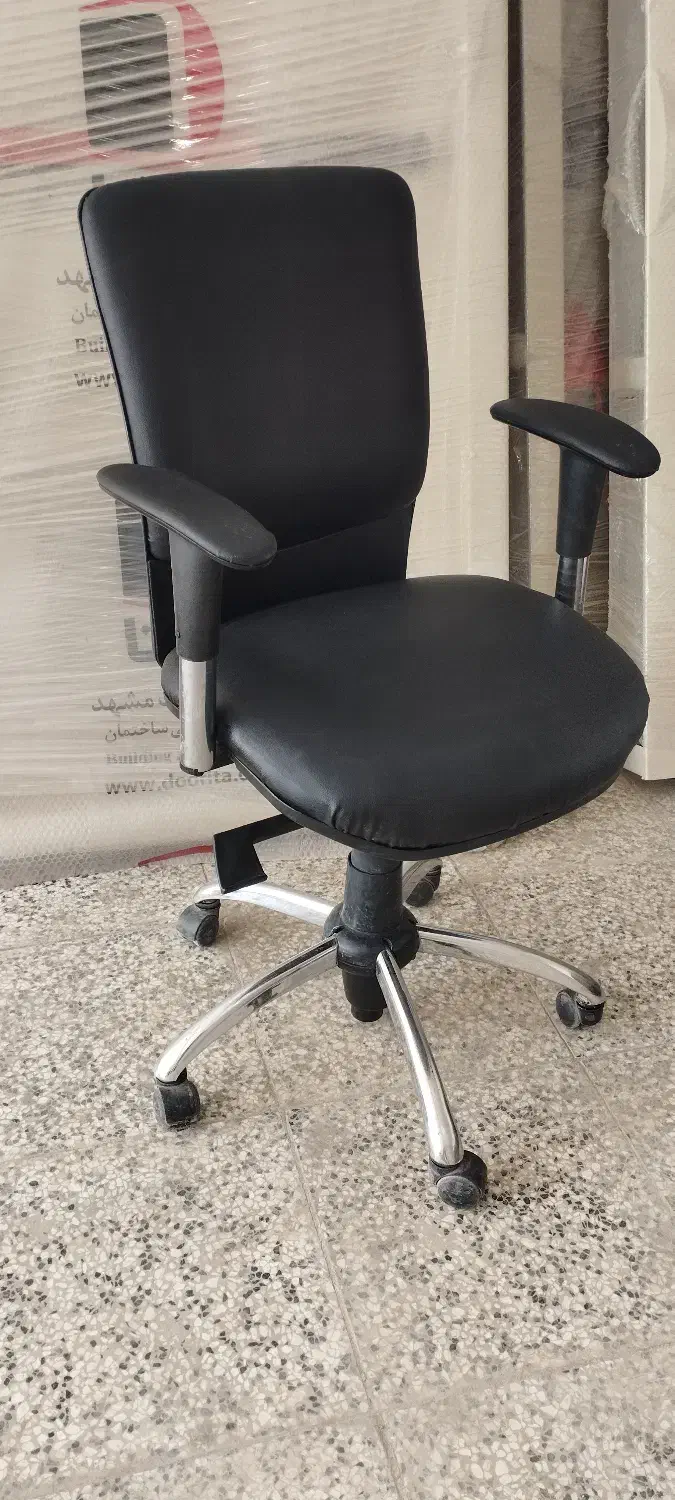 صندلی کارمندی و فایل|صندلی و نیمکت|مشهد, نیروی هوایی|دیوار