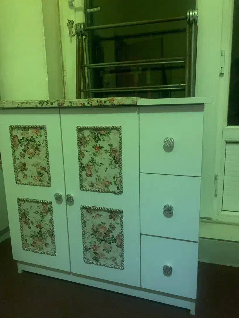 میز اتو و چرخ خیاطی با صندلی|اتو و لوازم اتو|زنجان, |دیوار