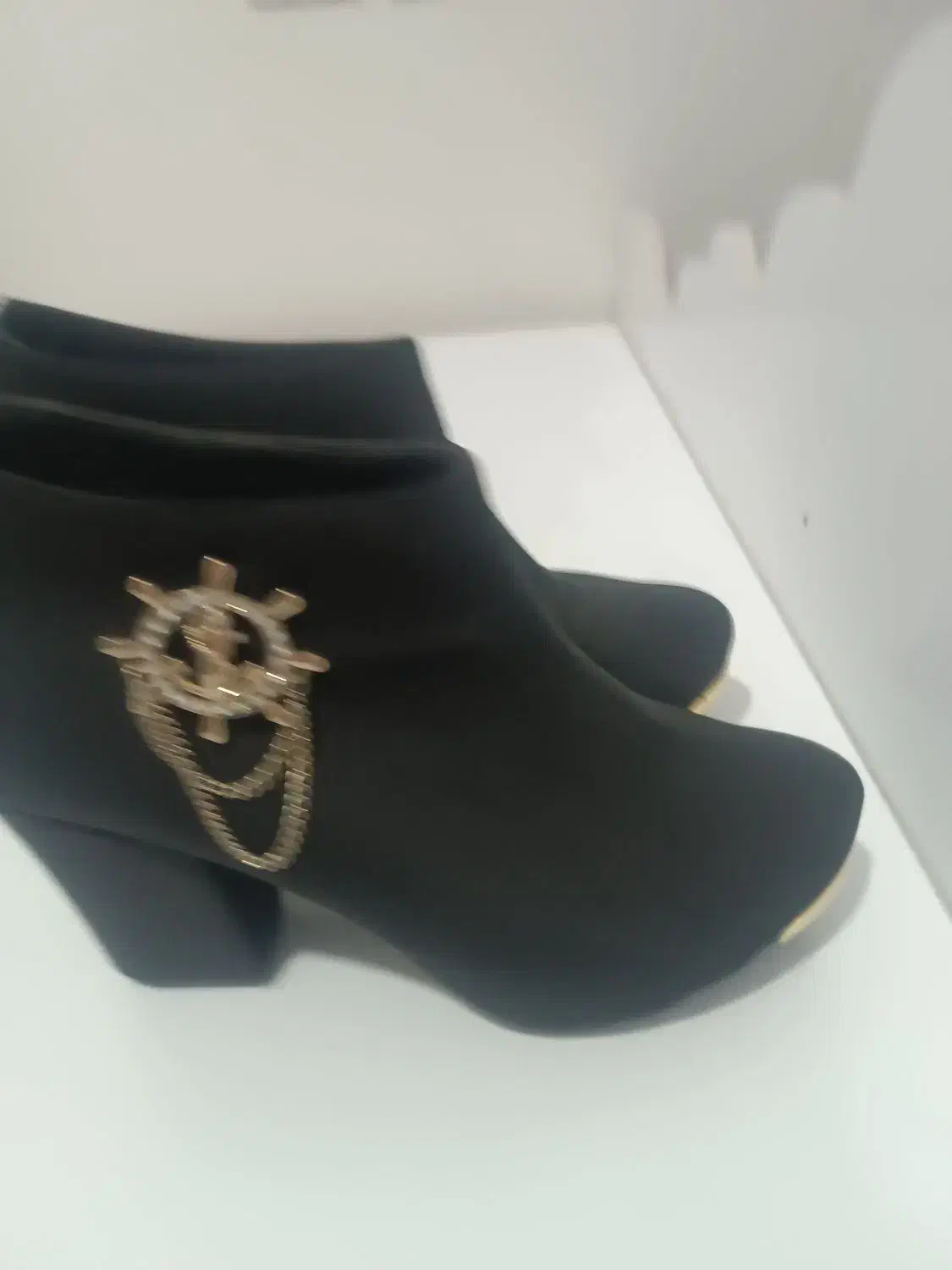 کفش|کیف، کفش، کمربند|قم, ولیعصر|دیوار