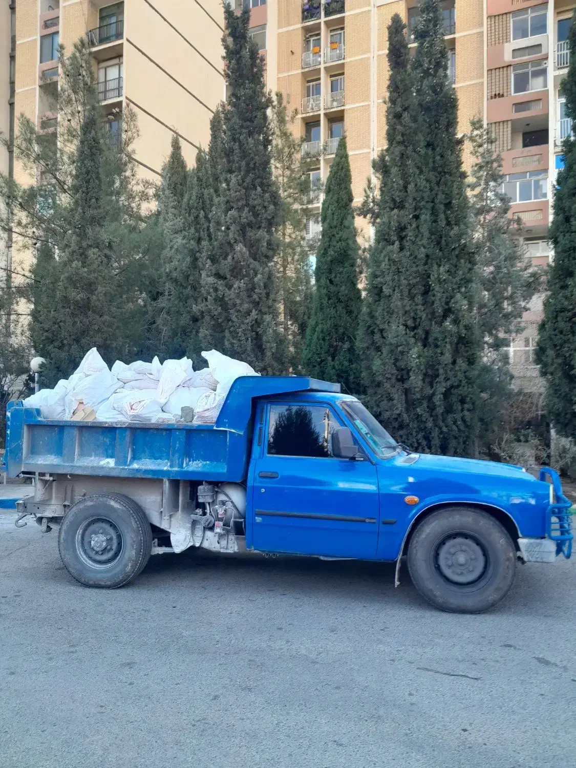 حمل نخاله ناخاله ماسه۰۶شن نیسان کمپرسی کل شهر|خدمات حمل و نقل|شیراز, عادل آباد|دیوار